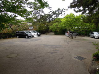 �t�R�������������̒��ԏ�